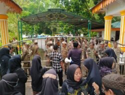 Puluhan Guru Honorer Kembali Geruduk Kantor Bupati Langkat