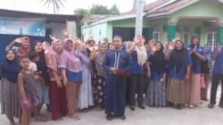 Ricky Anthony Realisasikan Pendirian Tiang Listrik, Warga Stabat Riang